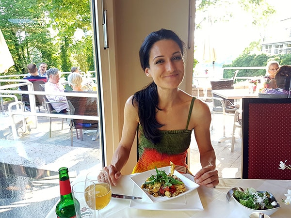 Sandra Exl beim Mittagessen im Kurhaus Schärding